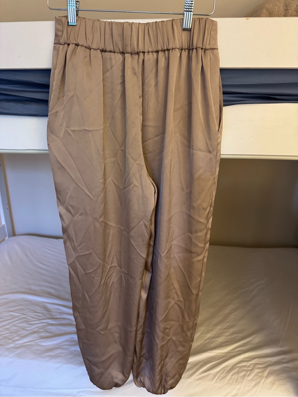 Express Taupe Satin Jogger Pants High Rise Elastic Hem Size XS - Picture 7 of 7